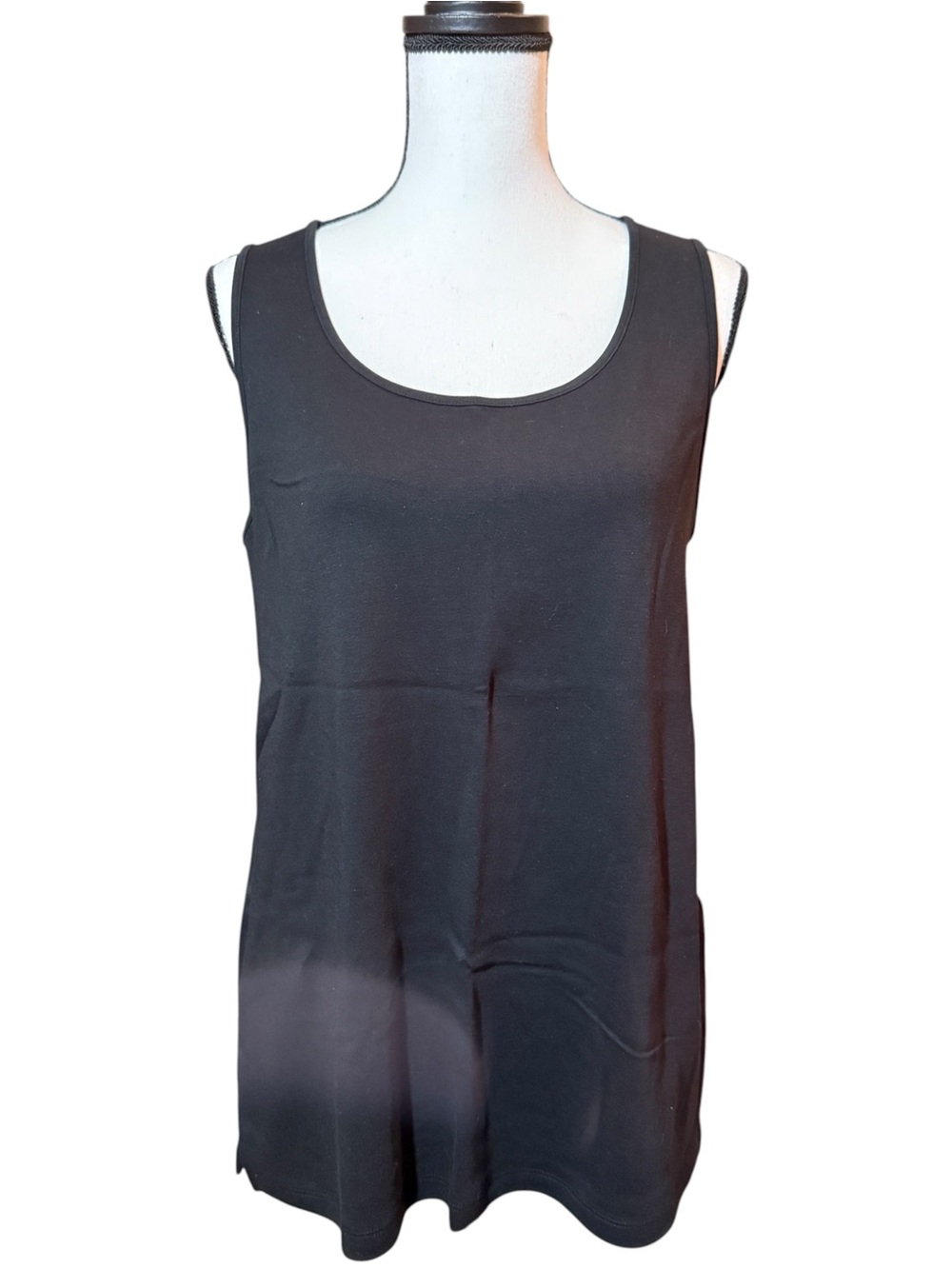 Jones New York Black Scoop Neck Tank, size L